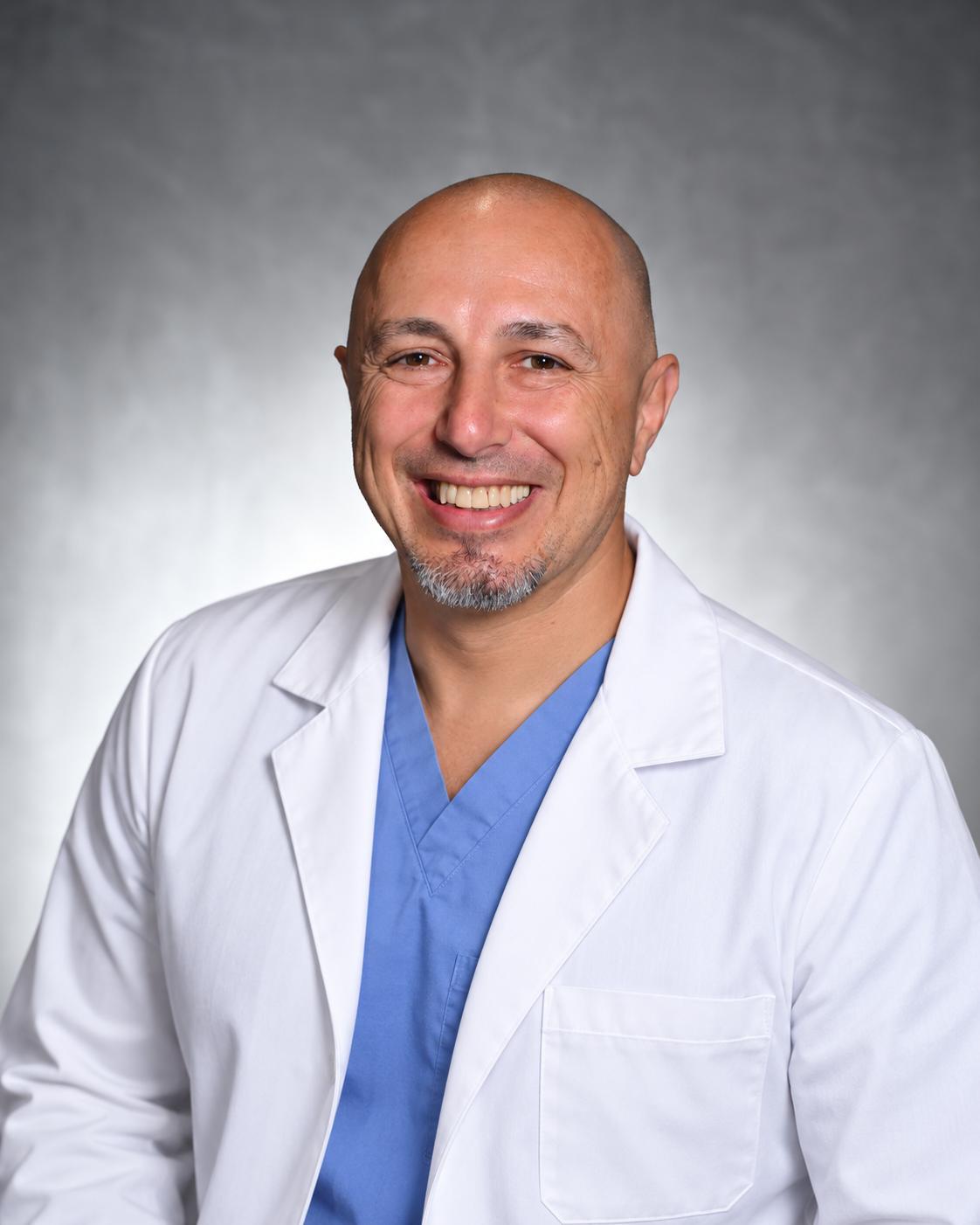 Dr Marius